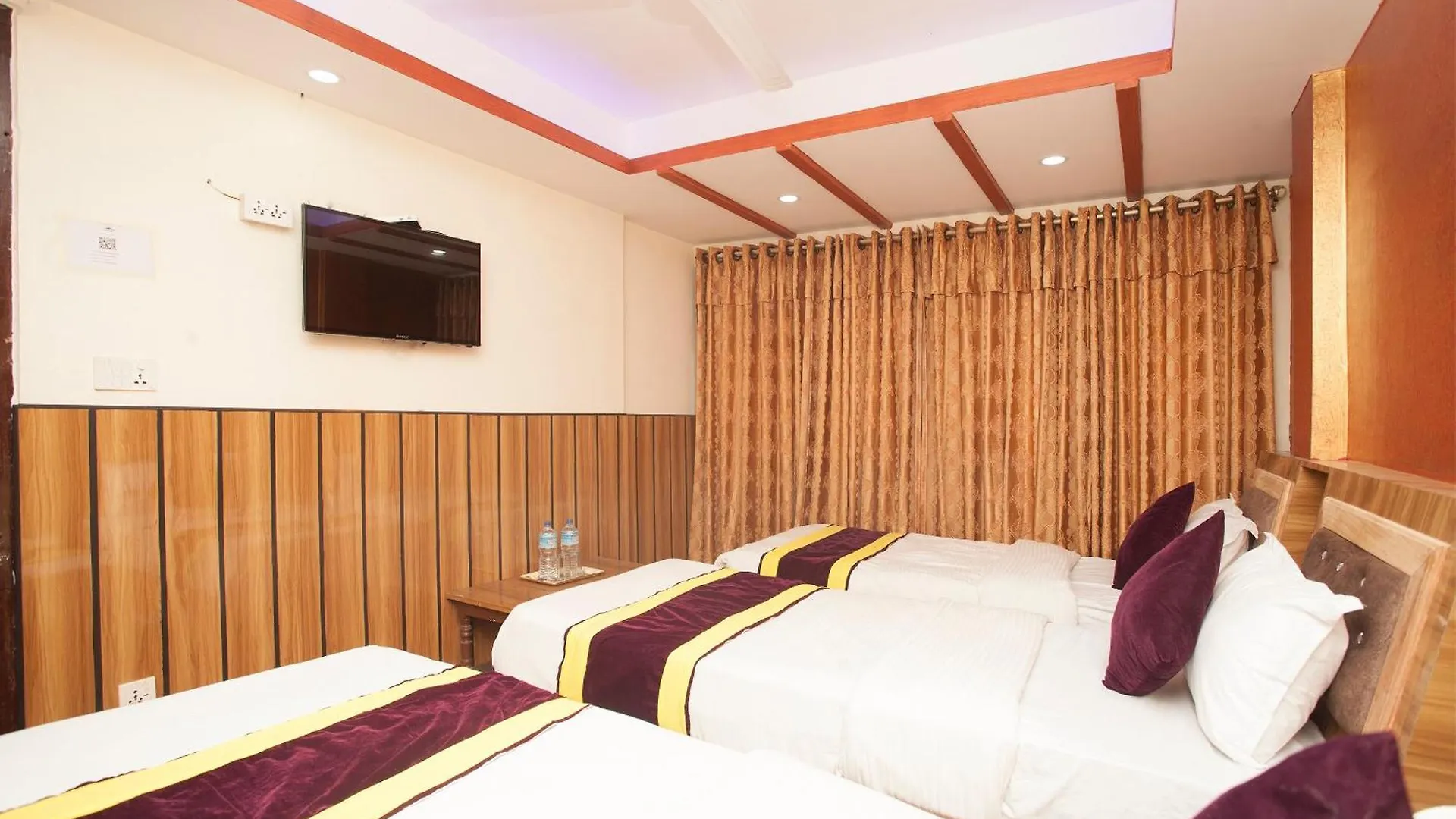 Oyo 814 Machhapuchhre Hotel Katmandu 0*,  Nepal