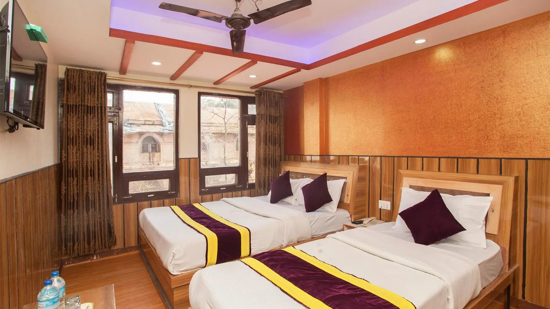 Oyo 814 Machhapuchhre Hotel Κατμαντού 0*,